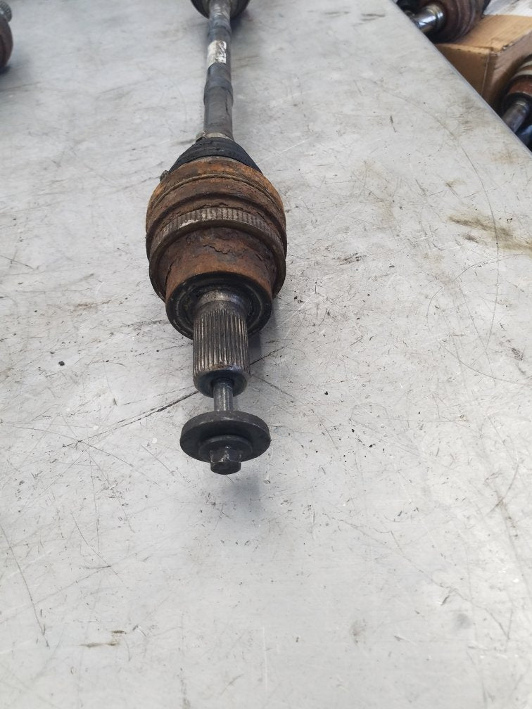 2007 - 2011 Volvo XC70  Estate Left Rear Drive Axle 30681132
