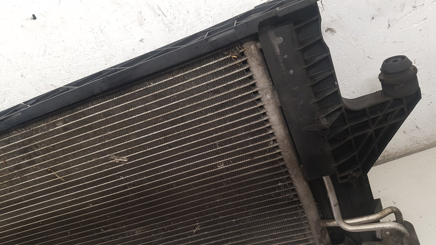 2007 - 2013 Volvo C70  Convertible Radiator 3M51-8005 DB