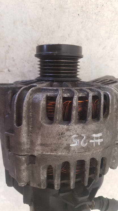 Volvo V40 T2 Alternator 2015 30644798 Series 525 526 B4164T4 VRAC Grade A