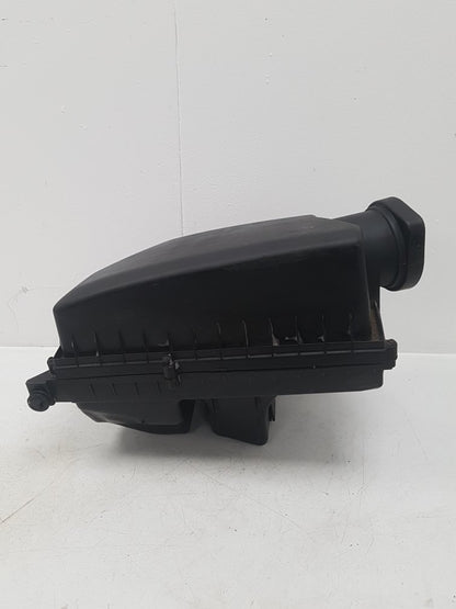2010 - 2015 Volvo S60   Air Filter Box 7952080