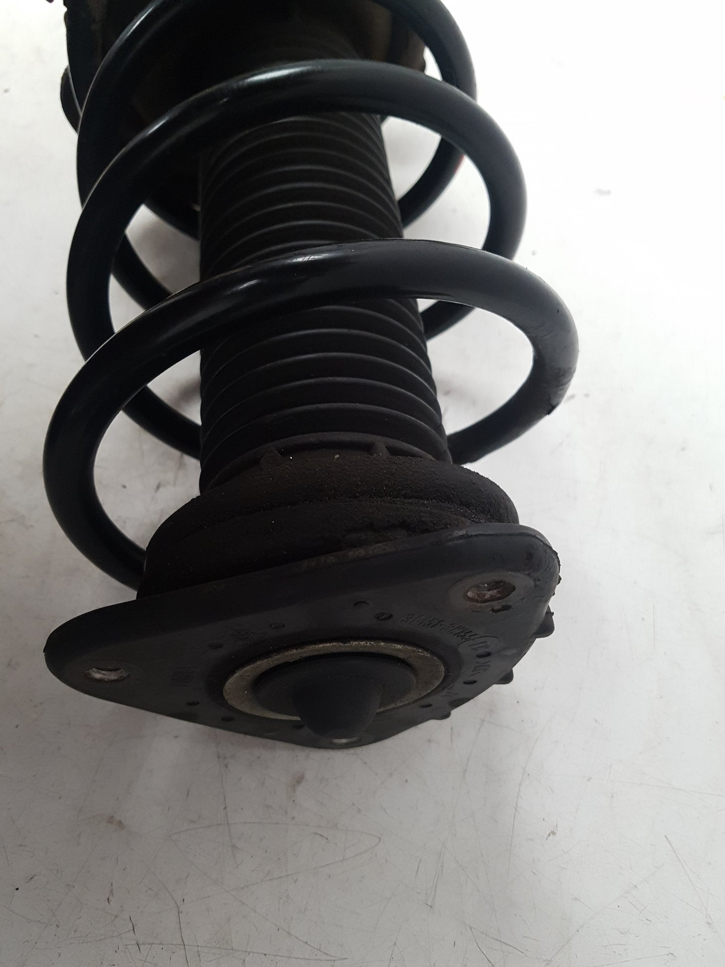2008 - 2009 Volvo C70  Convertible Right Front Shock Absorber 31277595