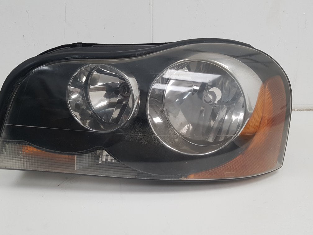 2005 - 2012 Volvo XC90  Estate Left Headlight 30678590