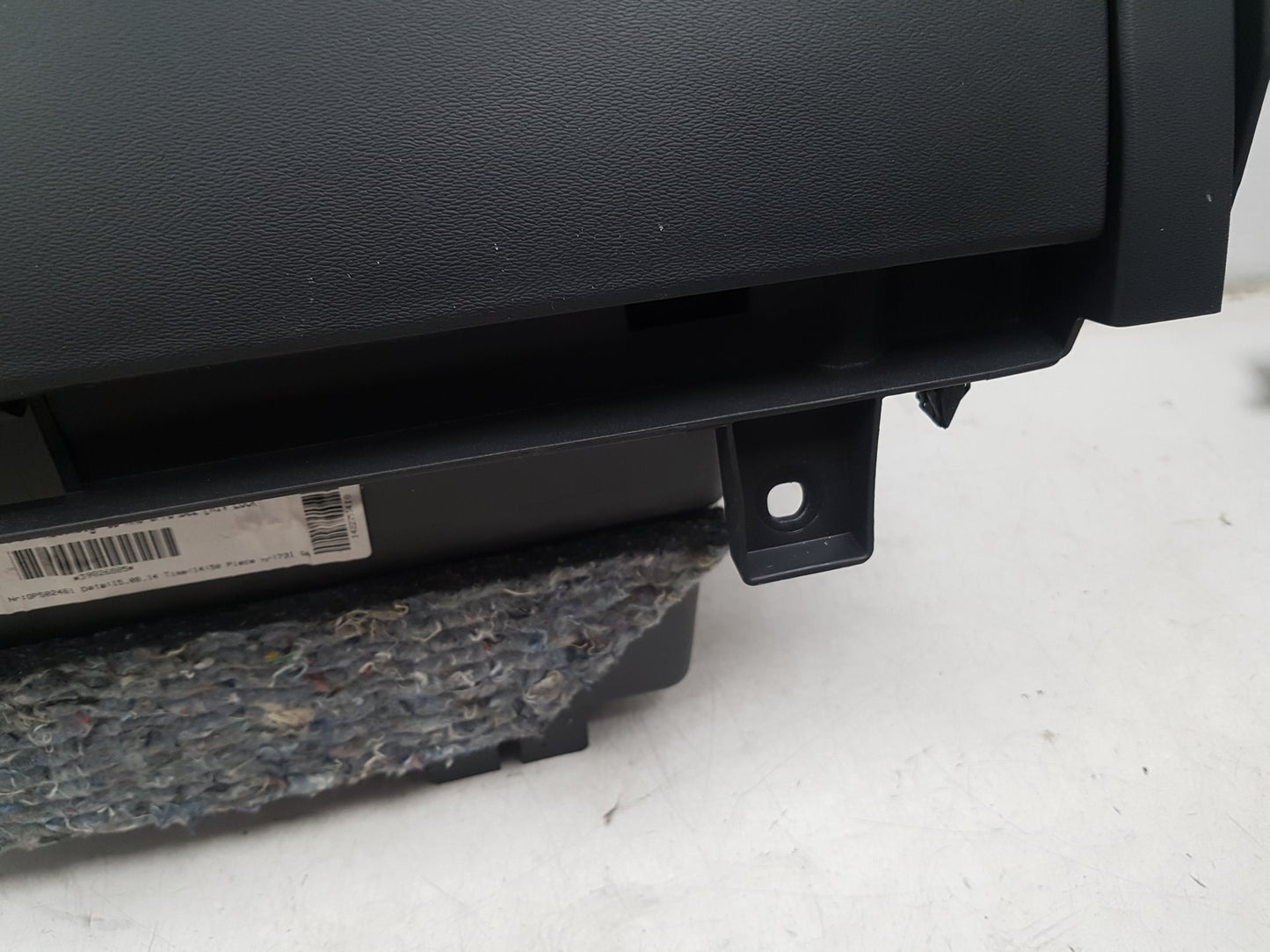 2013 - 2015 Volvo V60  Estate Glove Box 39826885
