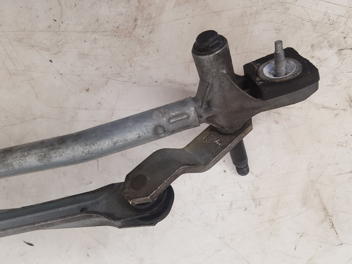 2008 - 2013 Volvo XC60 I 156 Estate WIPER MOTOR (FRONT) & LINKAGE 31333455