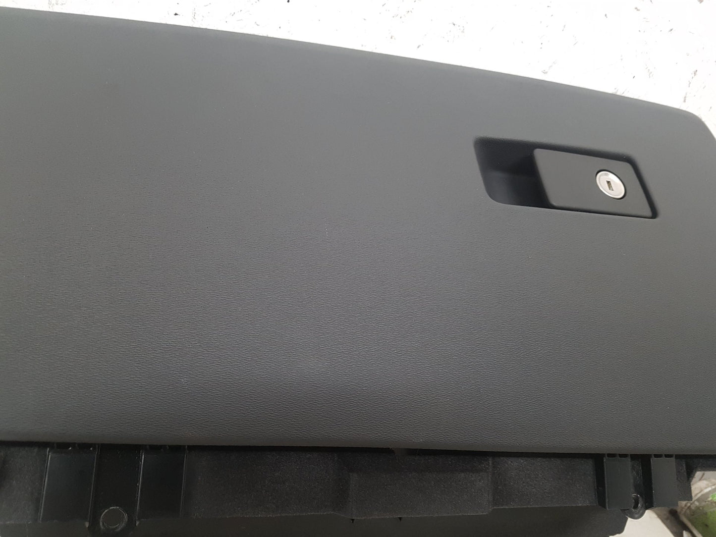 2008 - 2011 Volvo V70  Estate Glove Box 30676281