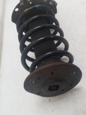 2009 - 2013 Volvo XC60  Estate Right Front Shock Absorber 31277627