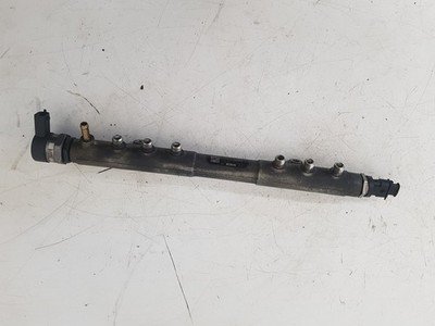2000 - 2007 Volvo XC70  Estate Injection Rail 30757146 0445215023