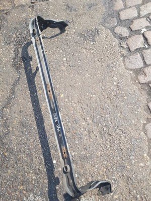 2012 - 2016 Volvo V40  Hatchback Radiator Support Bracket 31293957