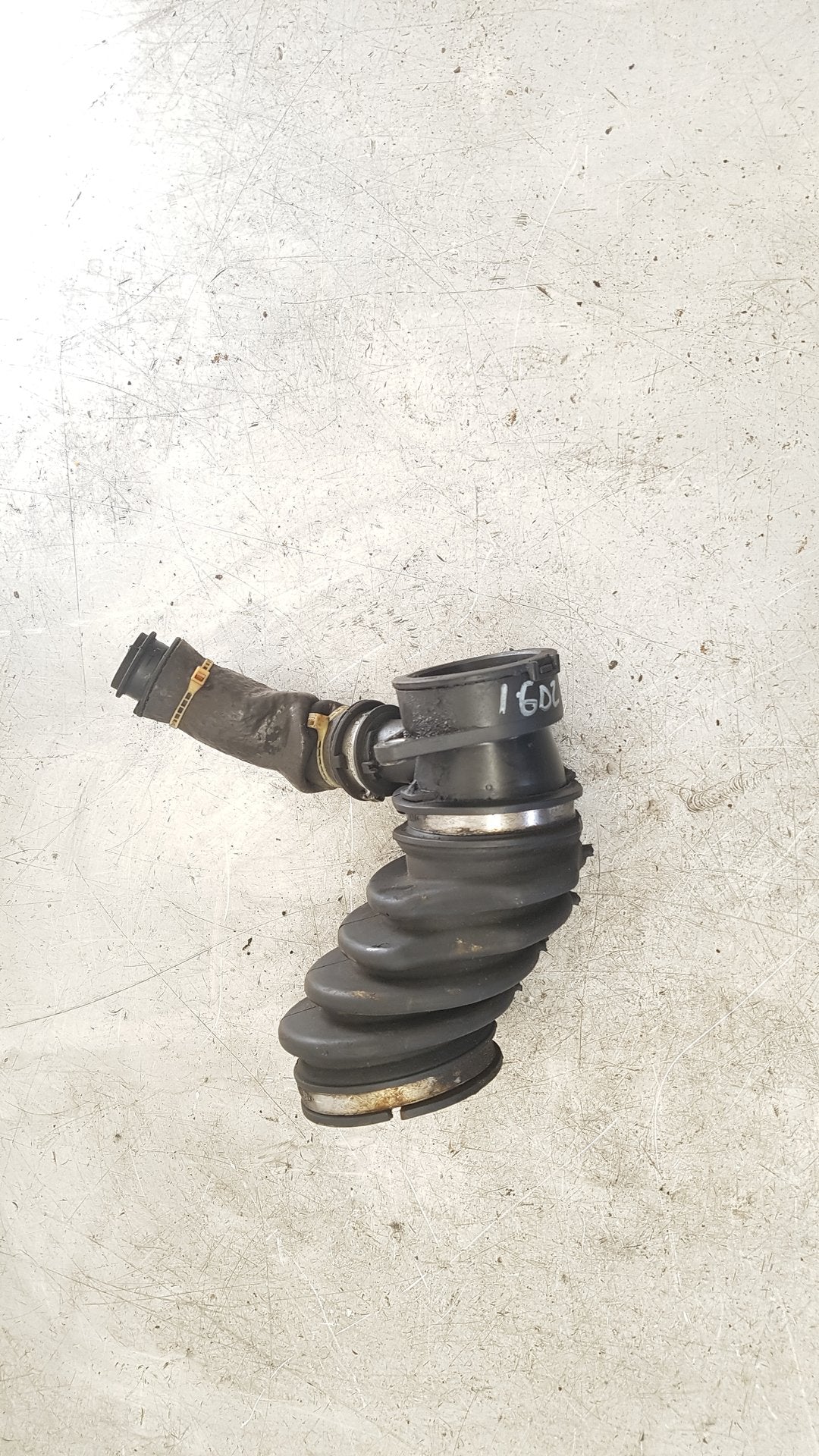 2008 - 2012 Volvo V50   Estate INTAKE PIPE AV61-6C784-AD