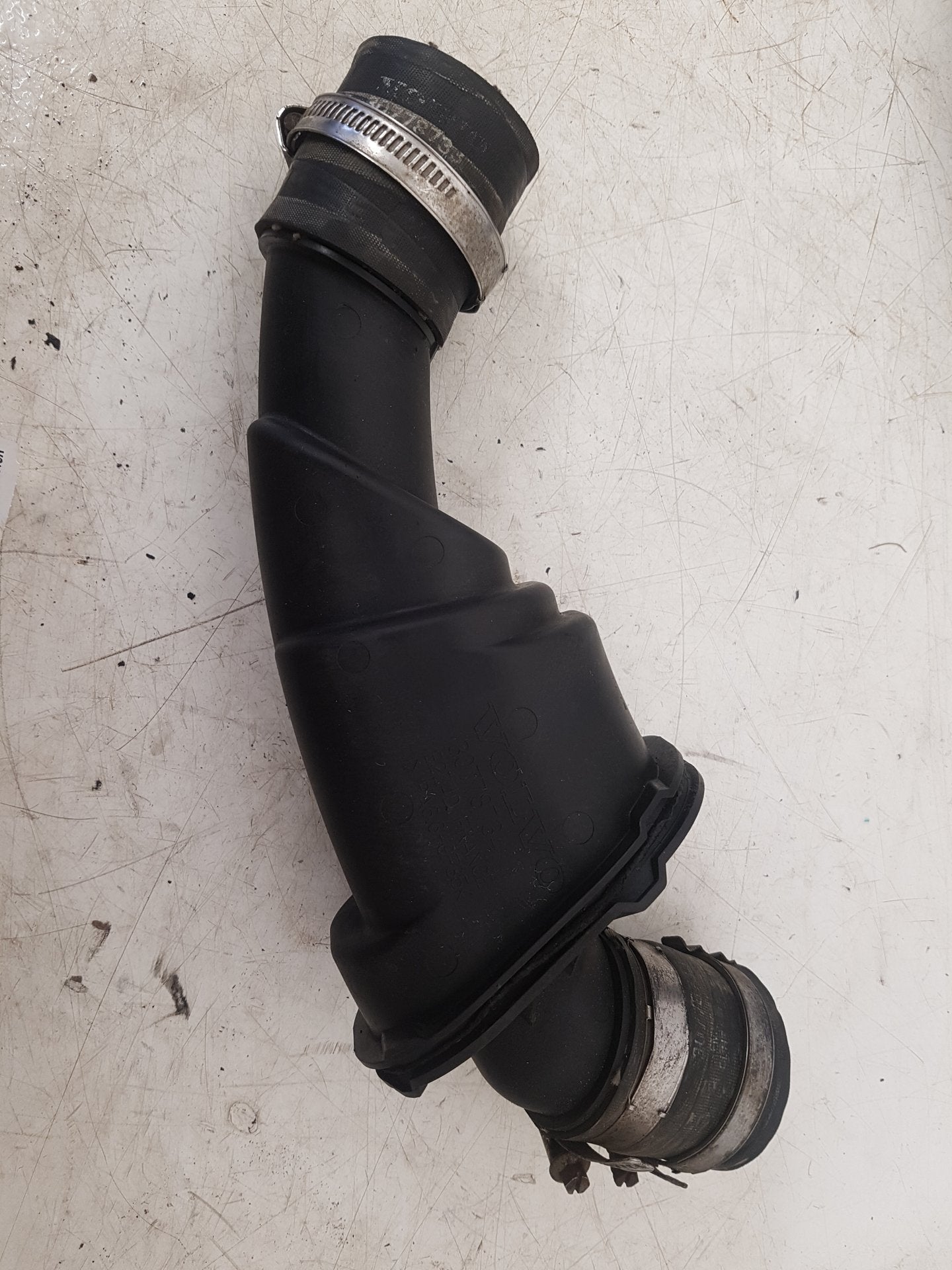 2008 - 2011 Volvo V70  Estate Intercooler Pipe 30778734