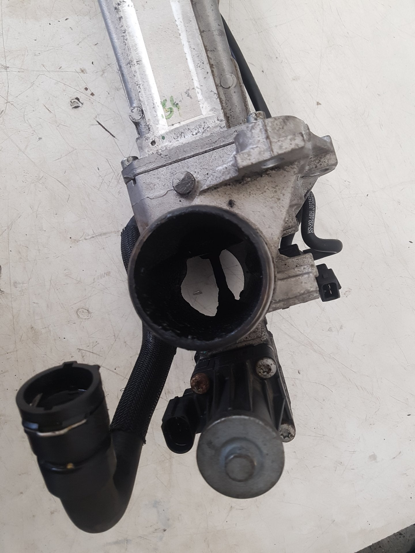 2008 - 2016 Volvo XC70 III 136 Estate EGR VALVE AND COOLER 30757742