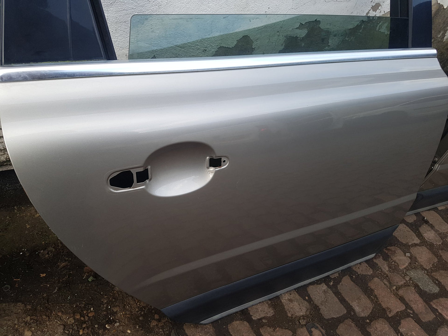 2010 Volvo XC70  Estate DOOR - BARE (REAR DRIVER SIDE)