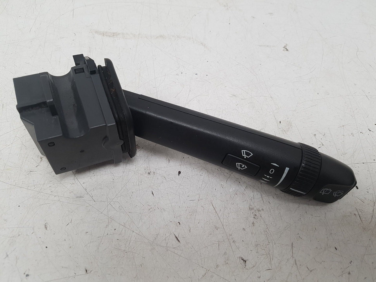2004 - 2007 Volvo XC70  Estate Wiper Switch 30768101