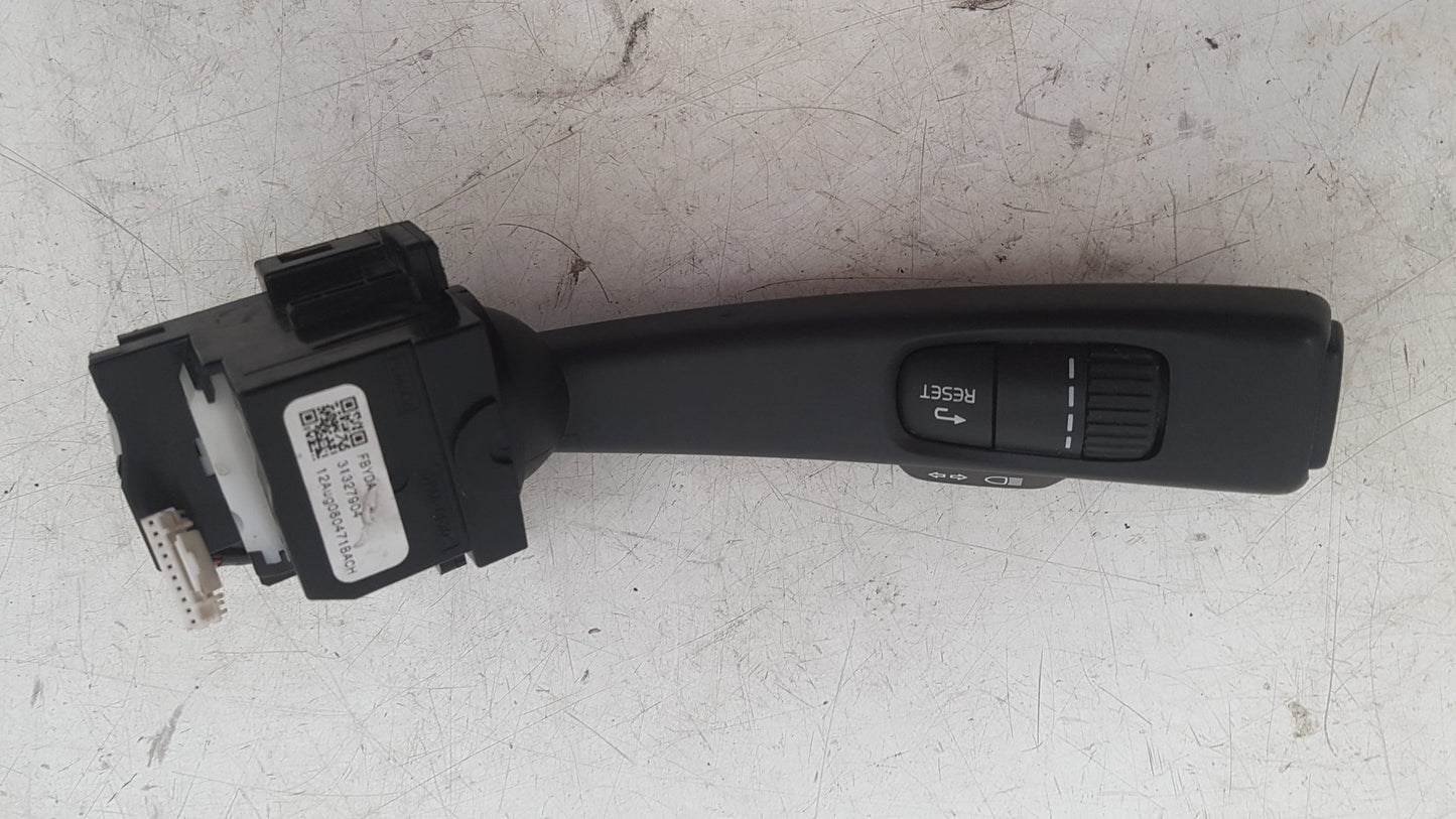 2013 Volvo V40  Hatchback Indicator Stalk 31327904