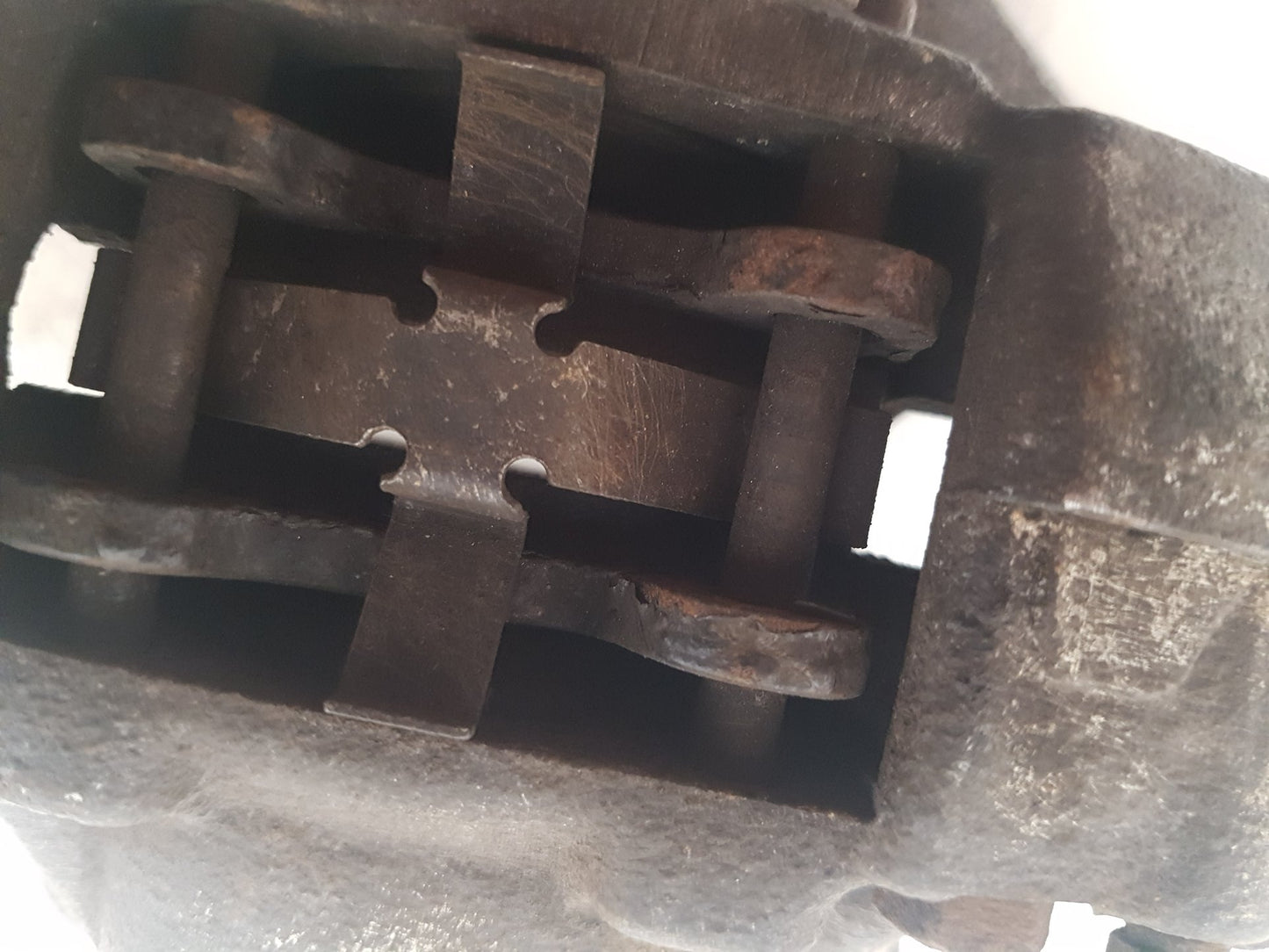 1992 - 1997 Volvo 850  Estate Left Rear Caliper 5003814