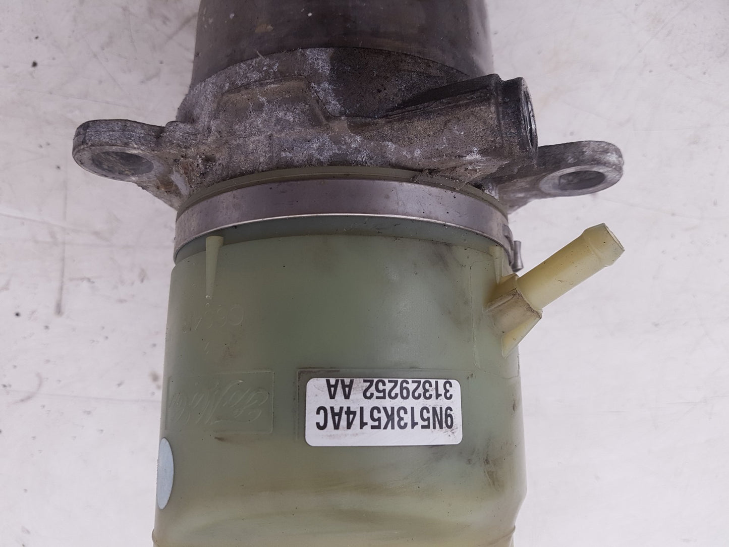 2005 - 2012 Volvo S40  Saloon Power Steering Pump 31329252