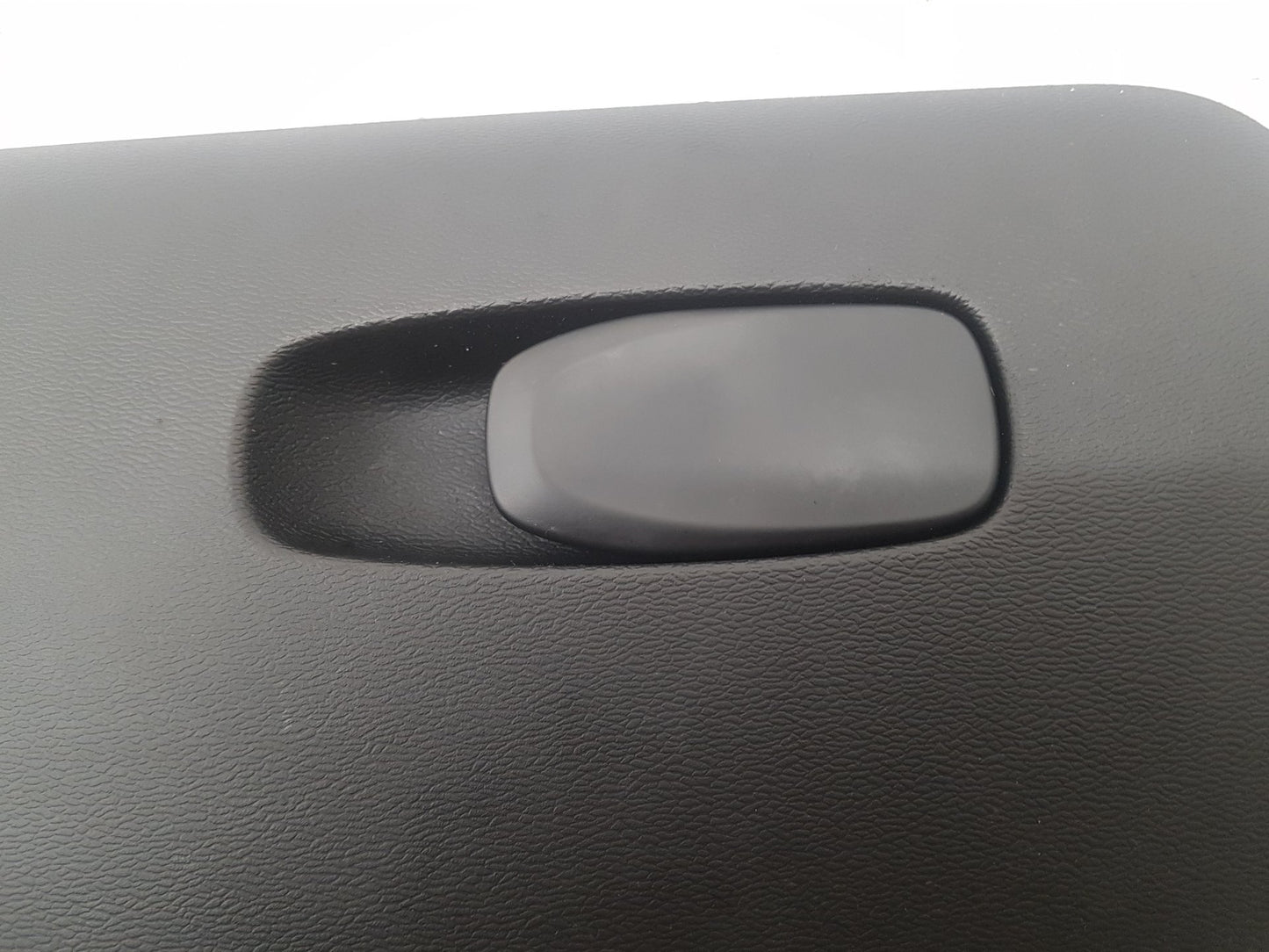 2013 - 2016 Volvo V40 III 525 Hatchback Glove Box 31477862