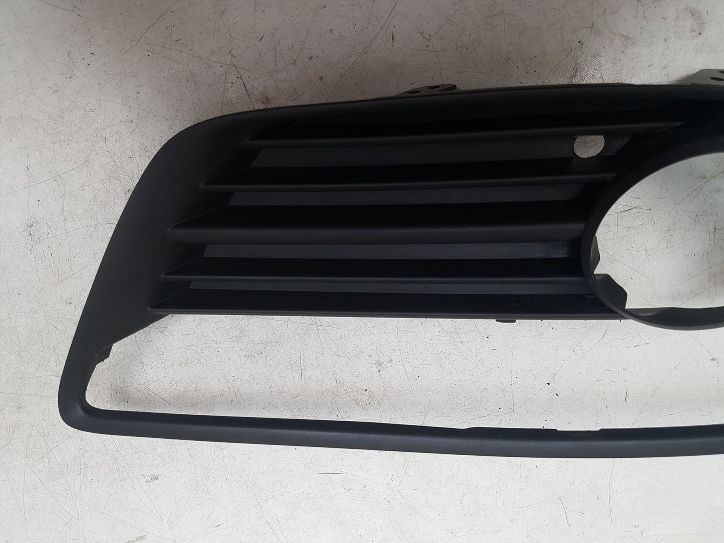 2010 - 2012 Saab 9-5  Saloon FOG LIGHT GRILL (RIGHT) 12776794