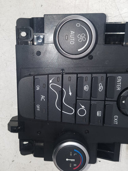 2006 - 2012 Volvo C30  Hatchback HEATER & RADIO CONTROL PANNEL 31288031