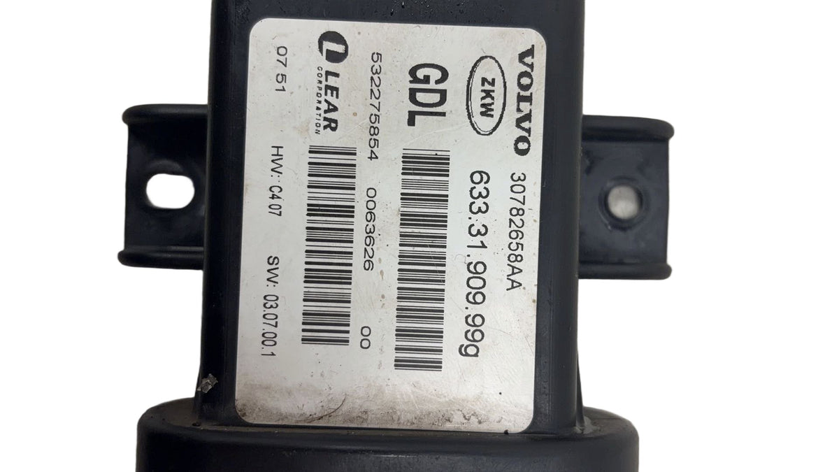 2008-2011 Volvo V70 Right Front Upper Control Arm 30782658