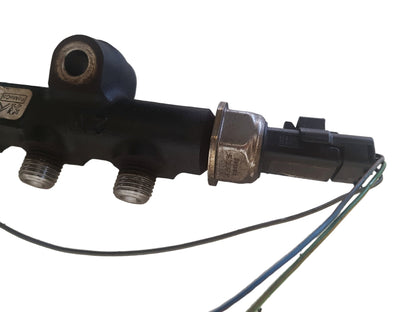 2010-2013 Volvo S60 V40 V60 1.6 D2 Diesel Fuel Rail & Pressure Regulator 112350864
