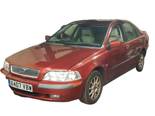 1998 - 2003 Volvo S40  Saloon BREAKING FOR SPARES