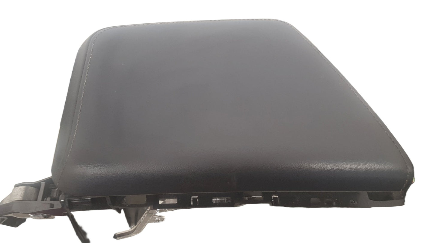 2017 - 2026 Volvo V60 II 225 Estate Armrest 31469679