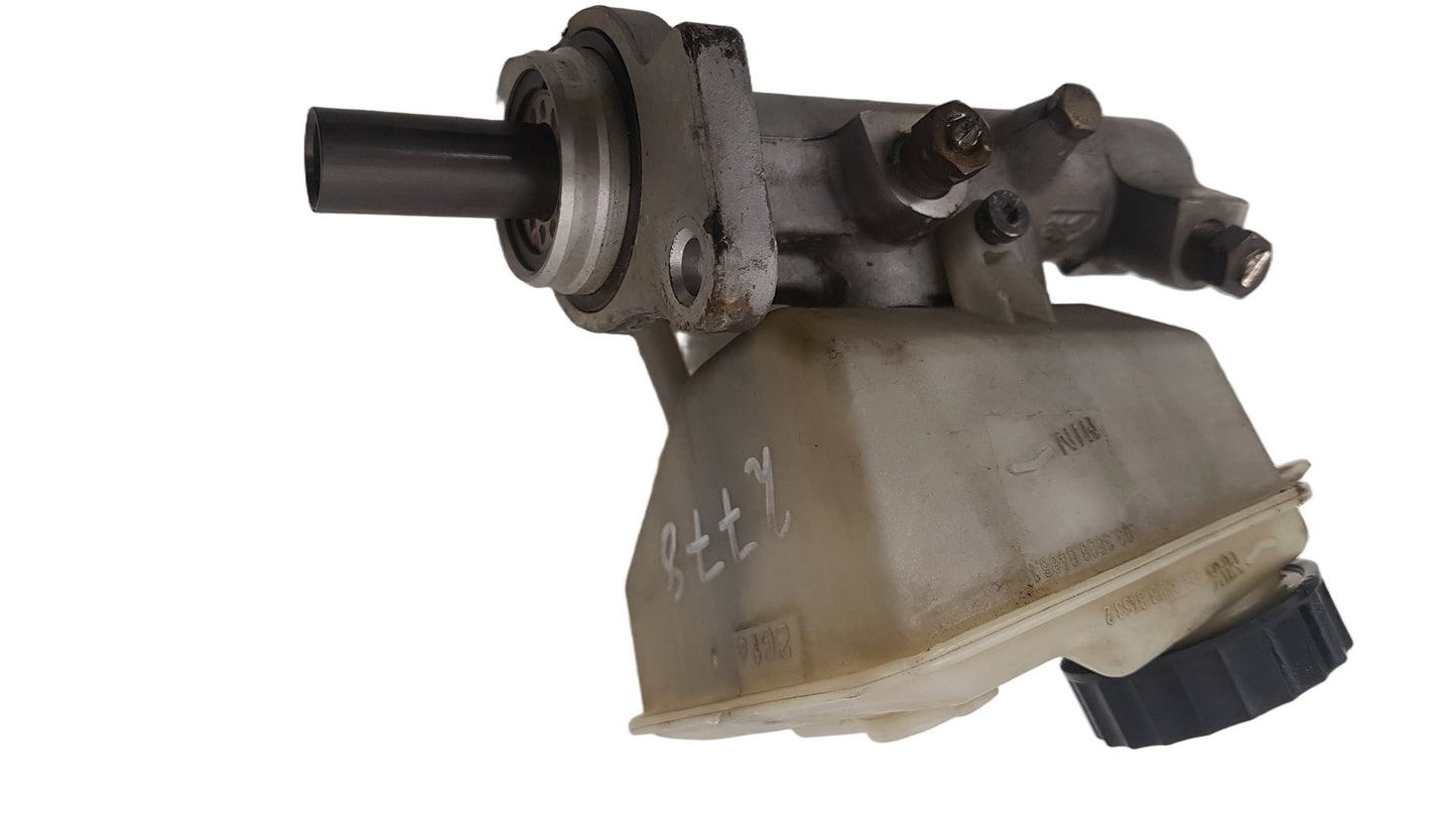 2000 - 2007 Volvo V70 II 285 Estate Brake Master Cylinder 8646008