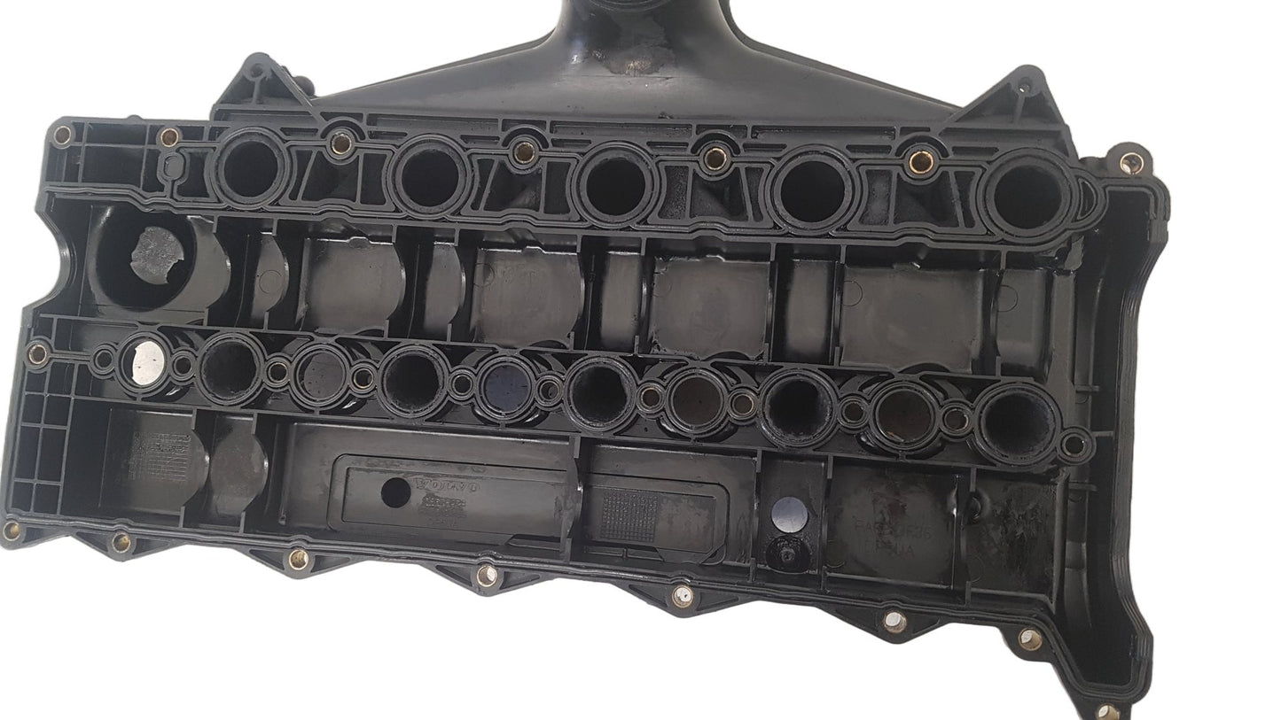 2008 - 2011 Volvo V70  Estate Rocker Cover 31256168