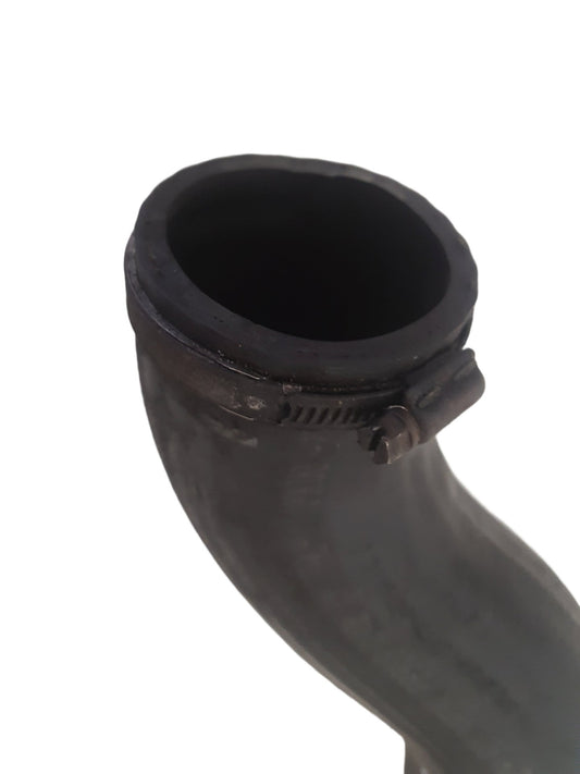 2000 - 2007 Volvo V70 II 285 Estate INTERCOOLER PIPE / BOOST HOSE 30680218