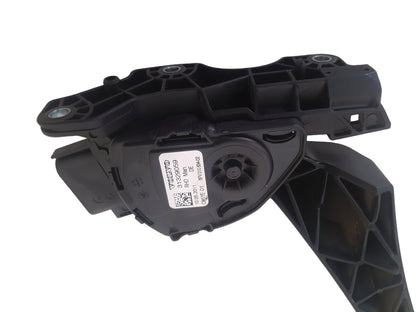 2010 - 2015 Volvo S80 II 124 Saloon Accelerator Pedal 31329059