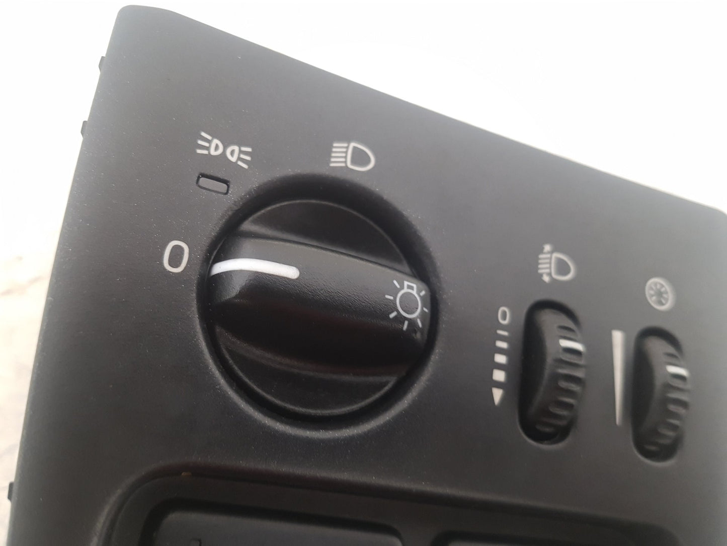 Volvo XC90 Headlight Switch 2011-2014 31334998 12M Warranty