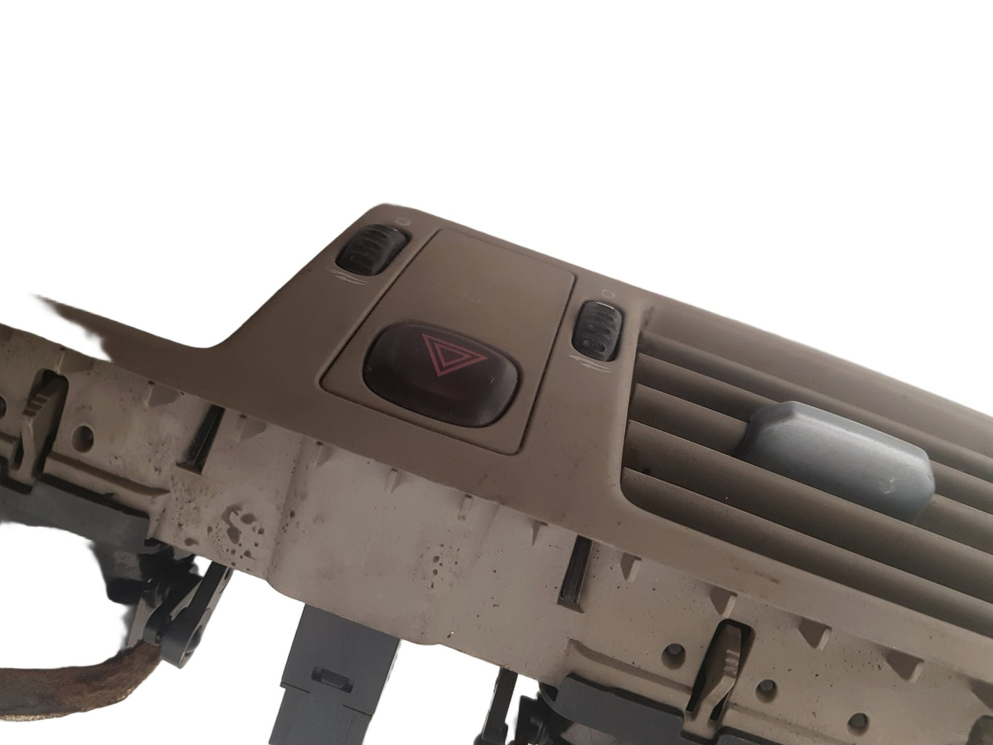 VOLVO XC90 2003-2010 BEIGE CENTER DASHBOARD VENT 3409400, 30739319 12-MONTH WTY