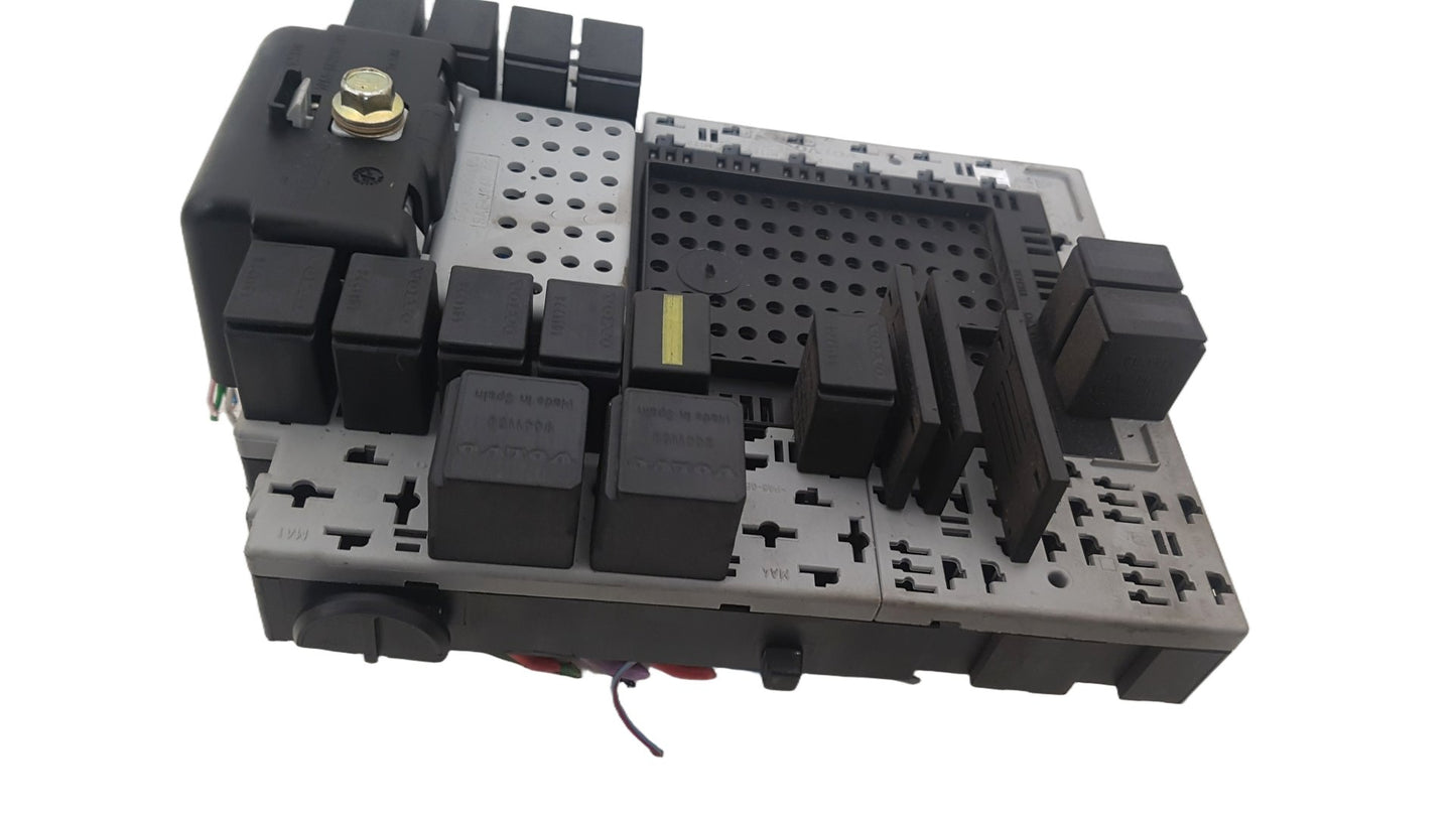 2000 - 2007 Volvo V70 II 285 Estate Interior Fuse Box 8688562