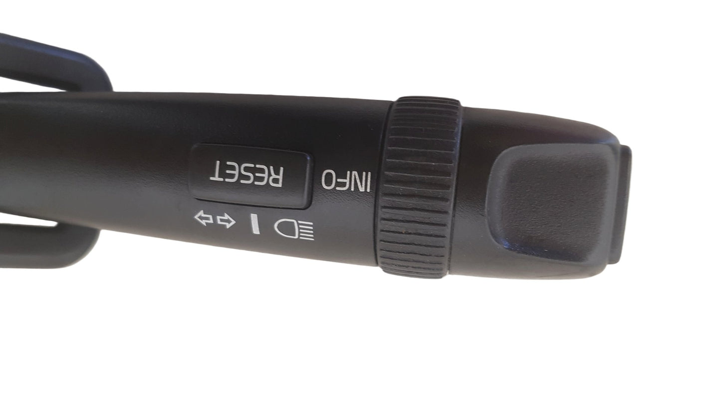2000 - 2008 Volvo V70 II 285 Estate Indicator Stalk 30798587