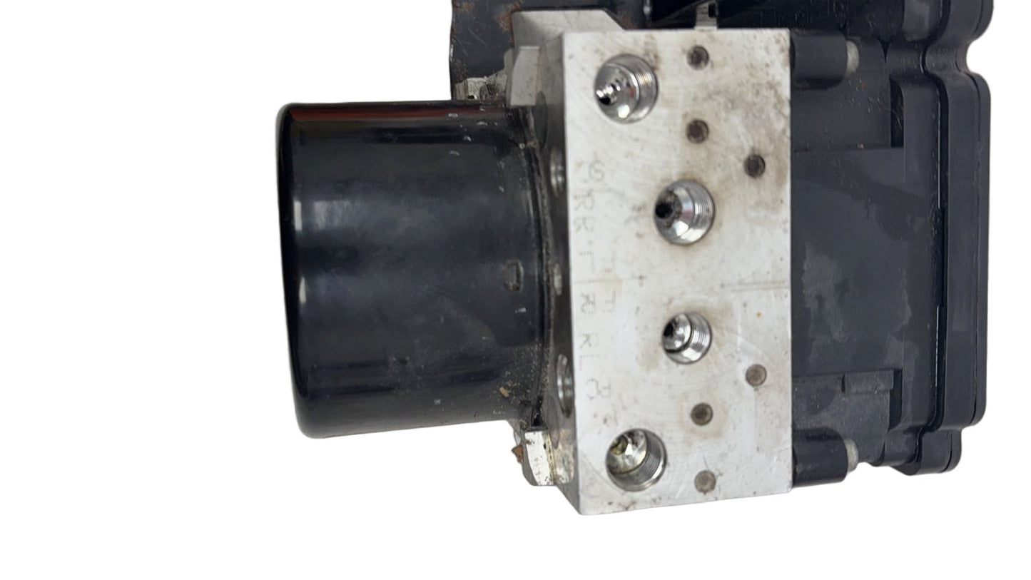 2008 - 2016 Volvo XC70 III 136 Station Wagon ABS Pump/Modulator 30681619