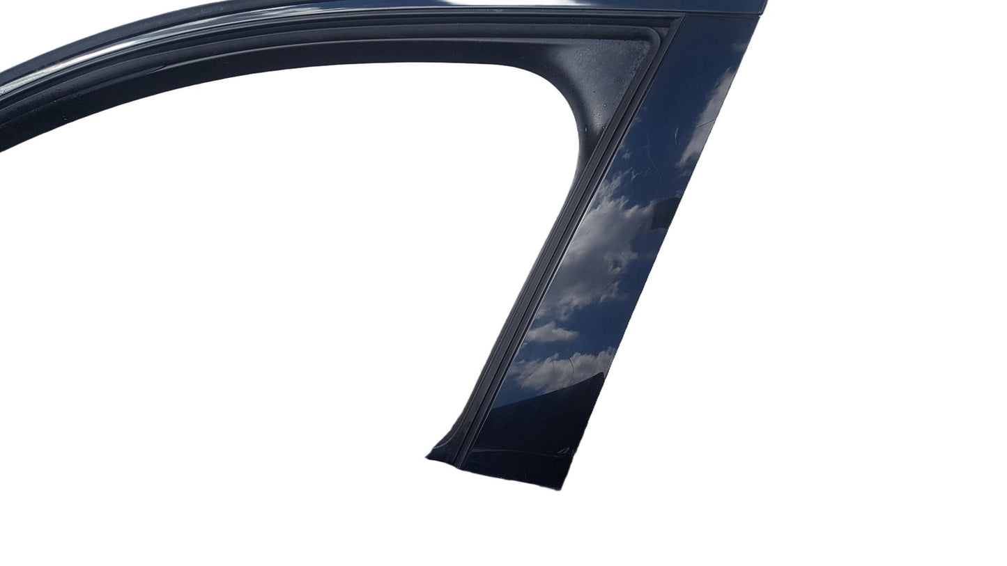 2019 Volvo S60  Saloon Left Front Door
