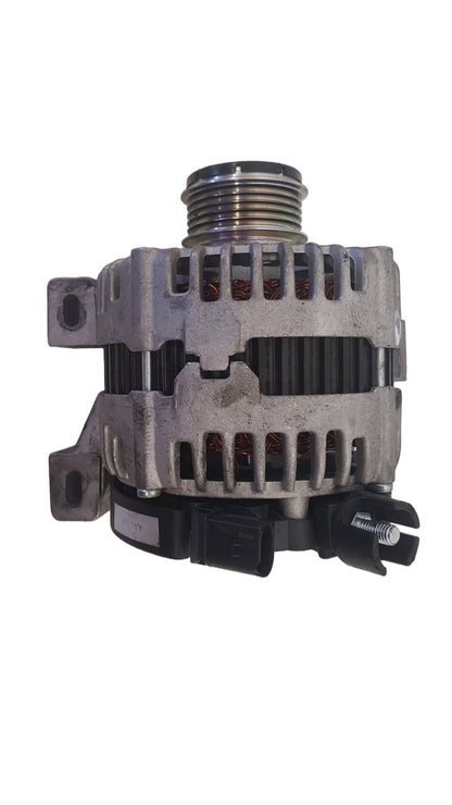 VOLVO V50  ALTERNATOR 30773111 2008