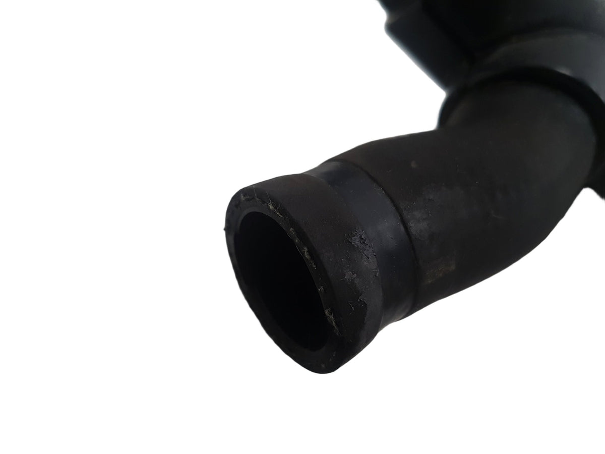 2004-2011 Volvo C30 S40 V50 C70 Radiator Hose 30723083