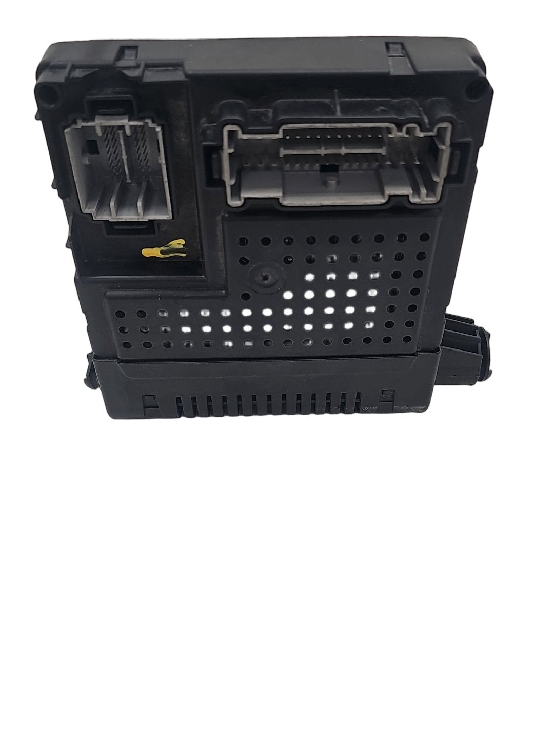 2000 - 2007 Volvo XC70  Estate CENTRAL ELECTRONIC MODULE (CEM) 30765646
