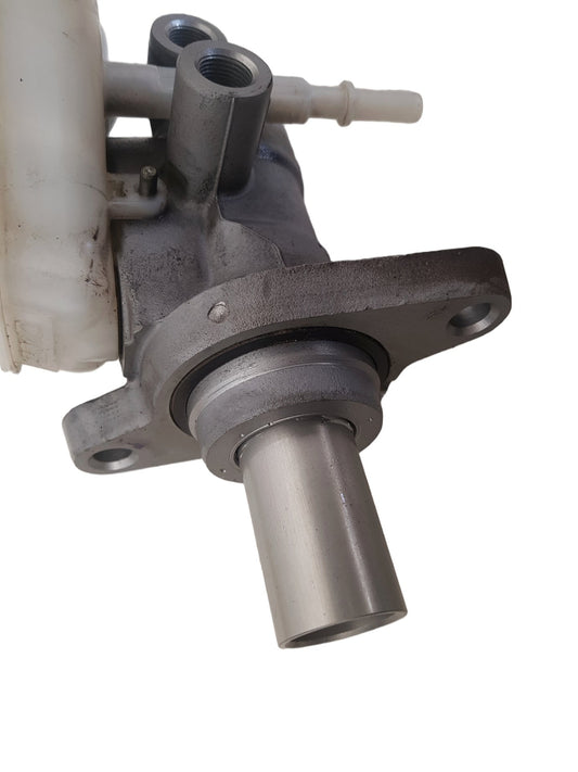 Volvo V60 BRAKE FLUID RESERVOIR AND MASTER CYLINDER 2011-15 12-MONTH WARRANTY