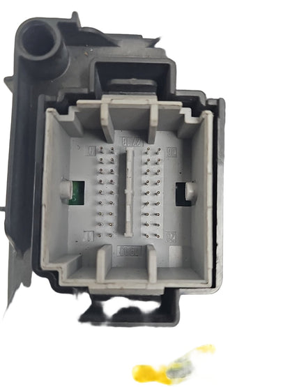 2000 - 2007 Volvo XC70  Estate CENTRAL ELECTRONIC MODULE (CEM) 30765646