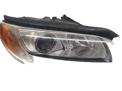 Volvo V70 Right Headlight Right 2008-2011 31214350 12M Warranty