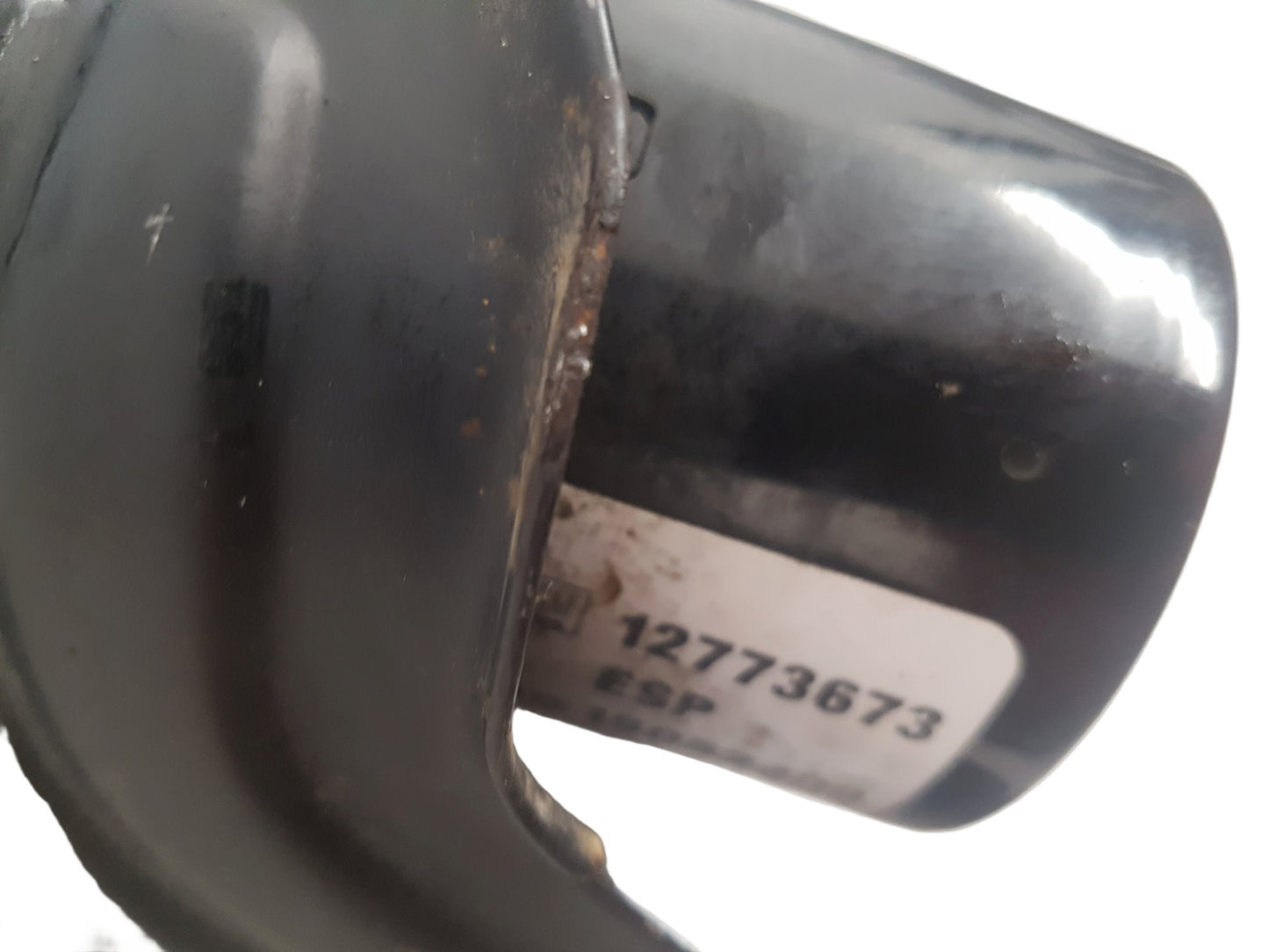 2001 - 2004 Volvo V40  Estate BRAKE FLUID RESERVOIR AND MASTER CYLINDER 8602362
