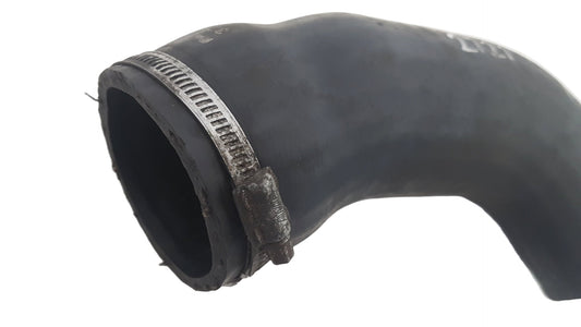 2000 - 2004 Volvo V40  Estate INTERCOOLER HOSE 30621196