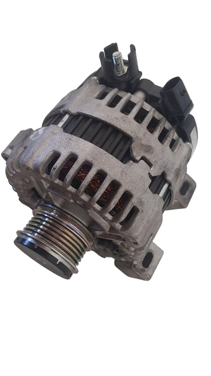 VOLVO V50  ALTERNATOR 30773111 2008