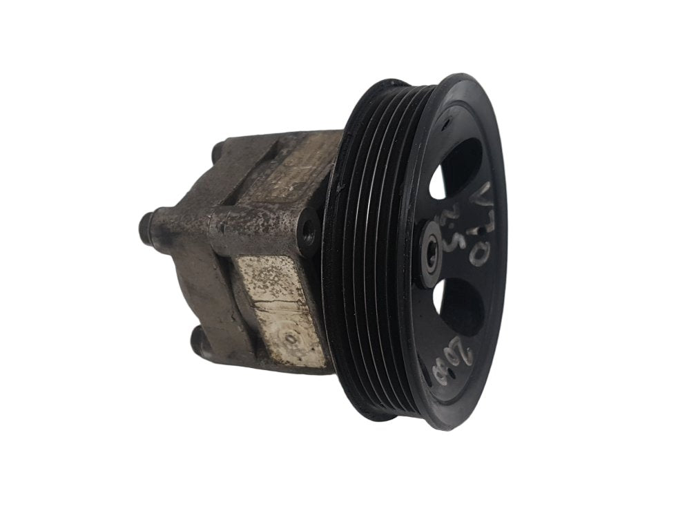 1999 - 2000 Volvo V70   Power Steering Pump 8251734