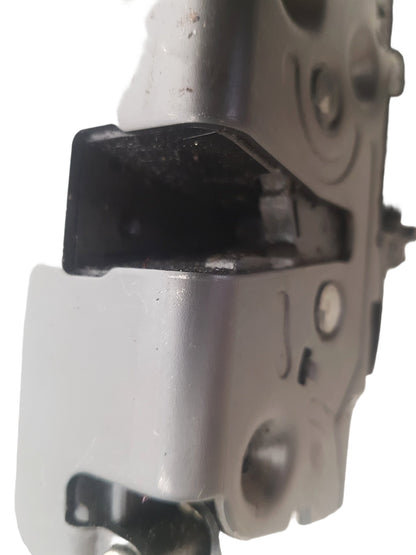2006-2013 Volvo C70 Front Right Keyless Door Lock Actuator 30632851