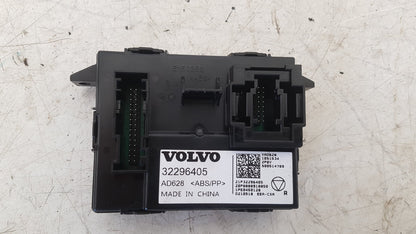 2017 - 2025 Volvo XC40 536 SUV Centre Console Control Module 32296405