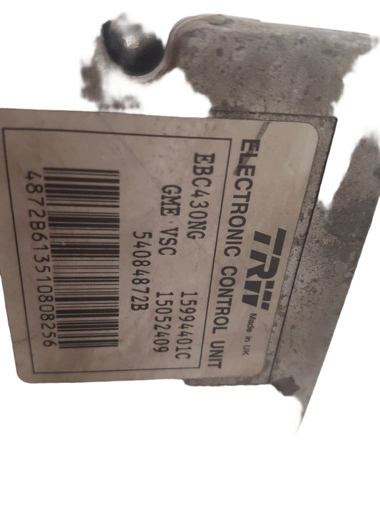 2001 - 2004 Volvo V40  Estate BRAKE FLUID RESERVOIR AND MASTER CYLINDER 8602362